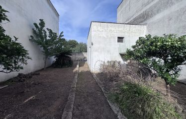 Garage con terreno edificabile &ndash; Squinzano (Le)