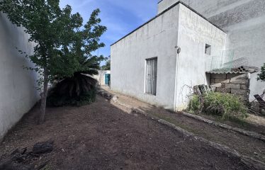 Garage con terreno edificabile &ndash; Squinzano (Le)