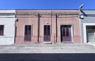 Abitazione Indipendente con Giardino – Squinzano (Le), via de Gasperi