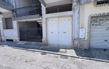 GARAGE / DEPOSITO – Squinzano (Le), via Risorgimento