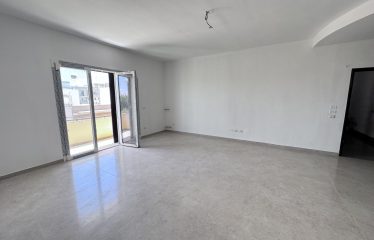 Appartamento Ristrutturato con Box – Campi Salentina (Le), Via S. Stefano