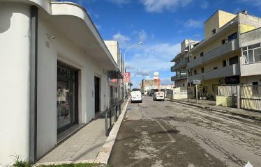 LOCALE COMMERCIALE &ndash; Squinzano (Le), via Brindisi
