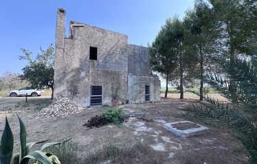 Piccolo Casolare di Campagna – Campi Salentina (Le), contrada Patera