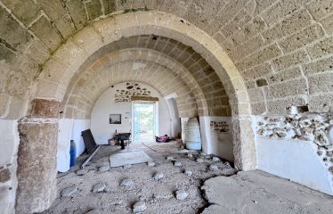 Piccolo Casolare di Campagna – Campi Salentina (Le), contrada Patera