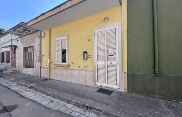 CASA INDIPENDENTE &ndash; Squinzano (Le), via Pio X