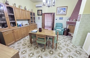 INTERO STABILE – Squinzano (Le), via R. Sanzio