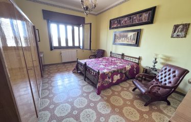 INTERO STABILE – Squinzano (Le), via R. Sanzio