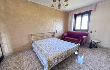 APPARTAMENTO CON BOX &ndash; Squinzano (Le), via C. Goldoni