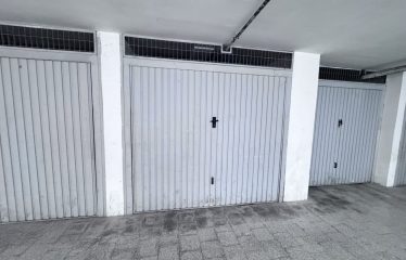 APPARTAMENTO CON BOX &ndash; Squinzano (Le), via C. Goldoni